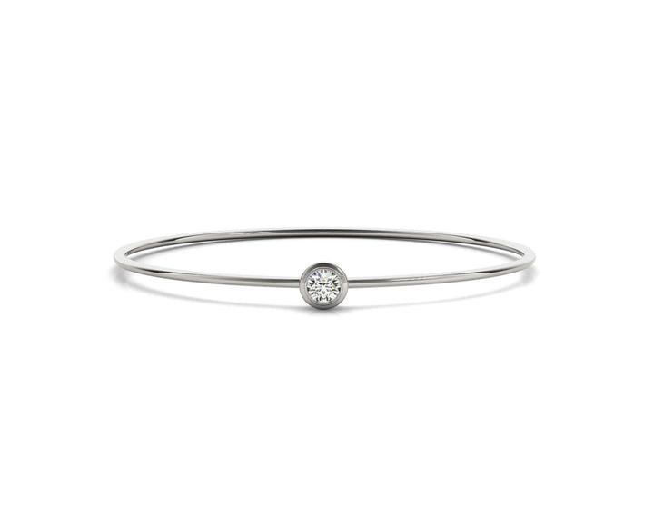 Solitaire Bezel-set bangle