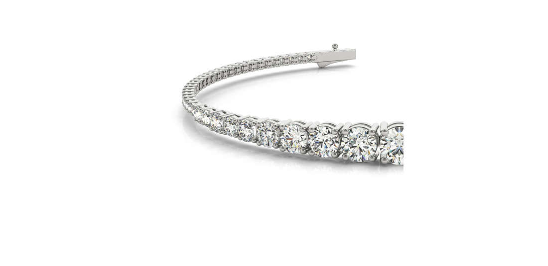 Graduated diamond tennis bracelet